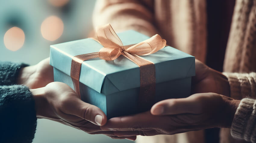 Gift Giving Pictures | Download Free Images on Unsplash