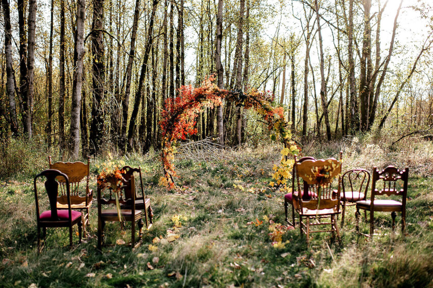 Wedding Backdrop Inspiration We Re Loving For Fall Stationers
