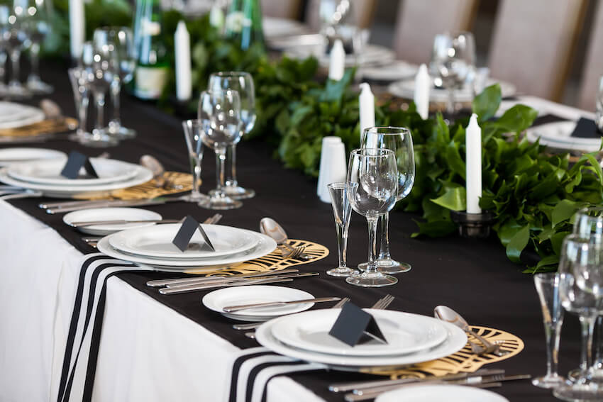 Create a Roaring 20's themed party, 1920's Glam Tablescape, Black and  gold party decor
